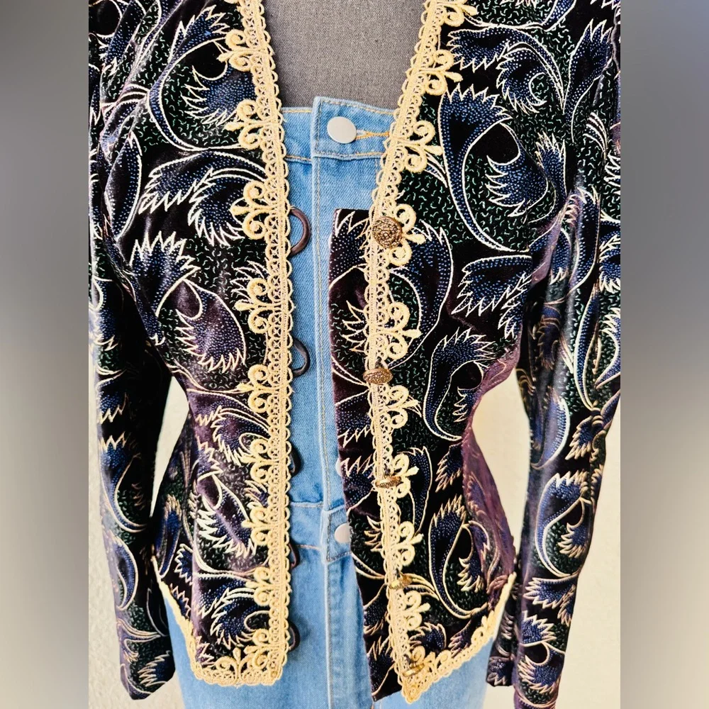 Scott McClintock Vintage Black Velvet Puffer Gold Trim  Blazer 80s Jacket - Picture 9 of 10
